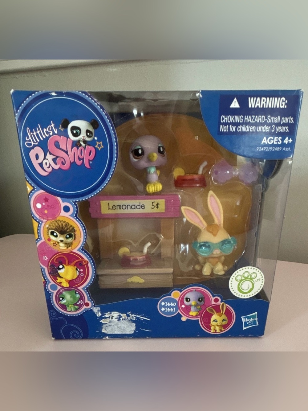 Hasbro Littlest Pet Shop Lemonade 5¢ Playset w/ 2 Pets & Accessories #1440 #1441